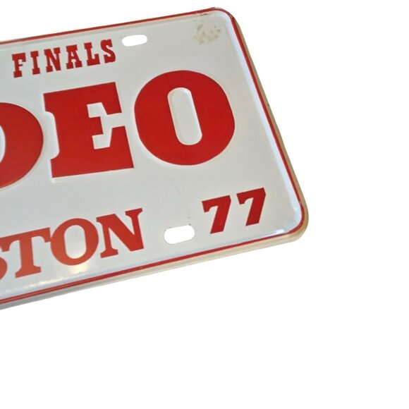 National Finals Rodeo License Plate Hesston 1977 NFR Cowboy Collectible Embossed - Picture 7 of 16